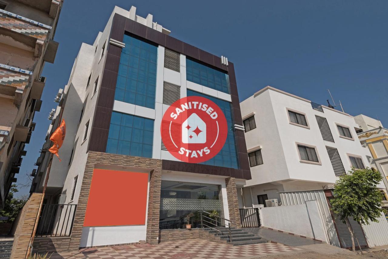 Oyo Flagship 19196 Shree Sai Niladri Residency Shirdi Exterior photo
